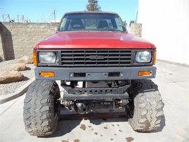 1986 TOYOTA PICK UP RED 2.4 MT 4WD Z20052